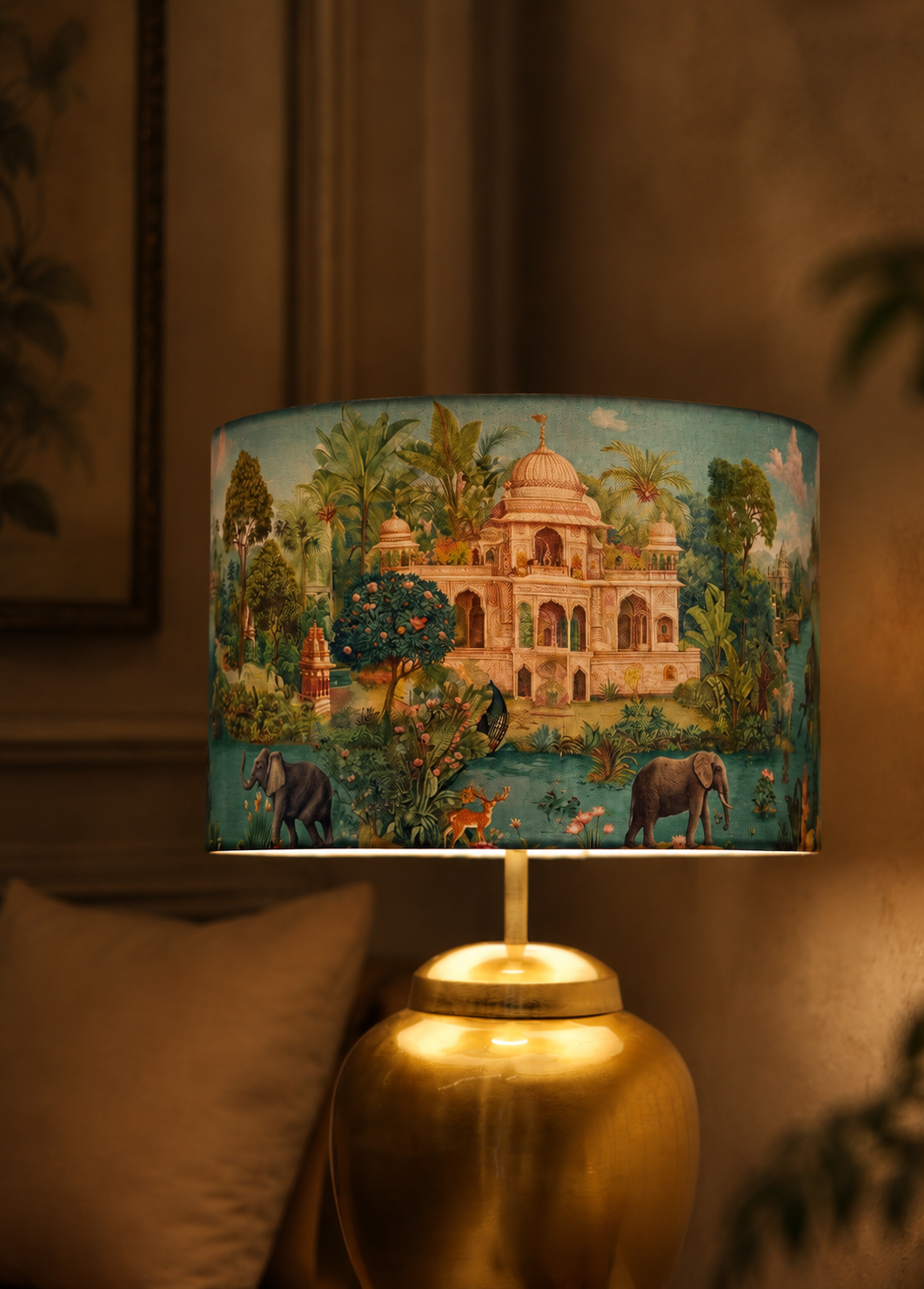 Hawa Mahal Nights — a lamp that feels straight out of a Mughal dreamscape.