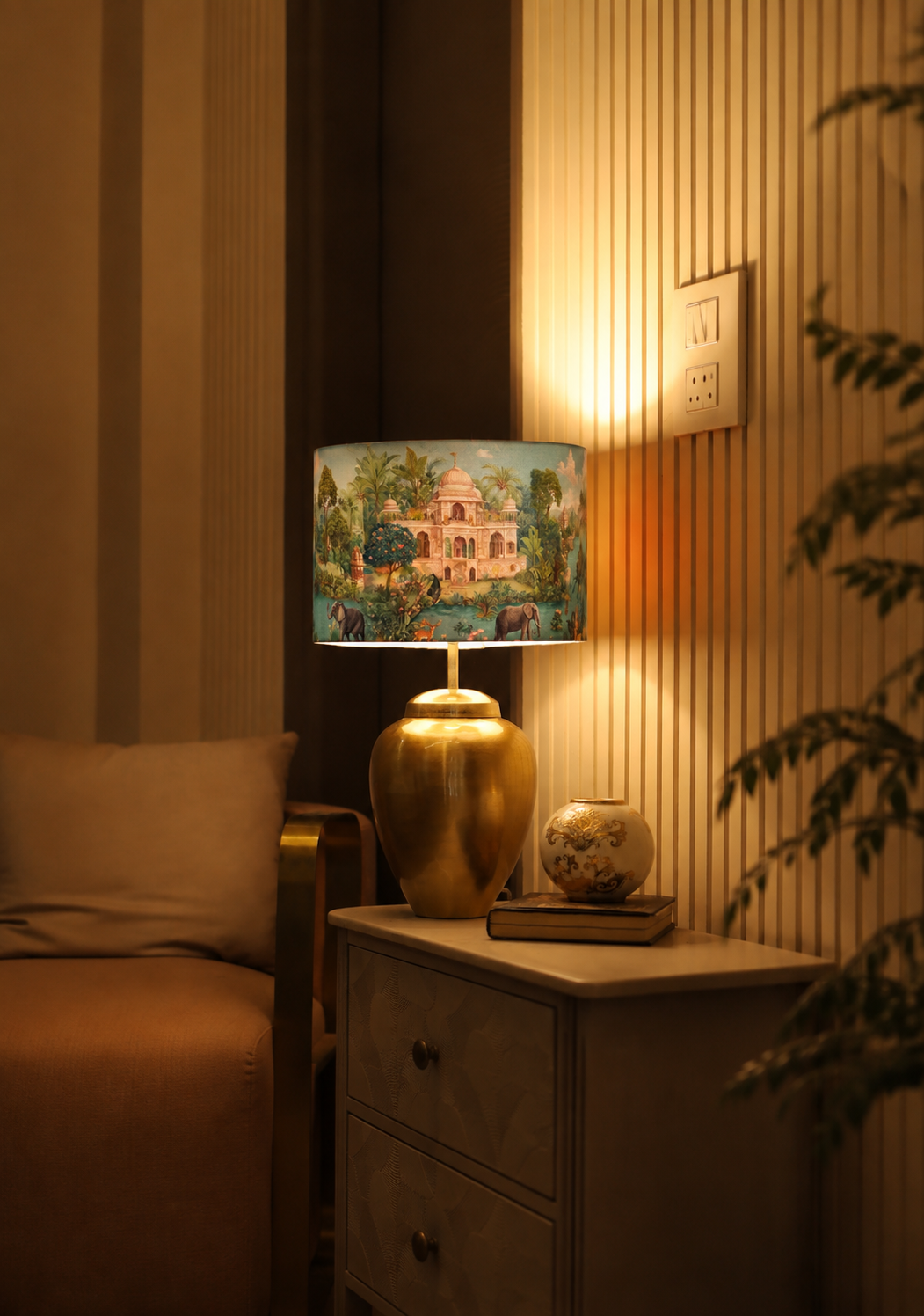 Hawa Mahal Nights — a lamp that feels straight out of a Mughal dreamscape.